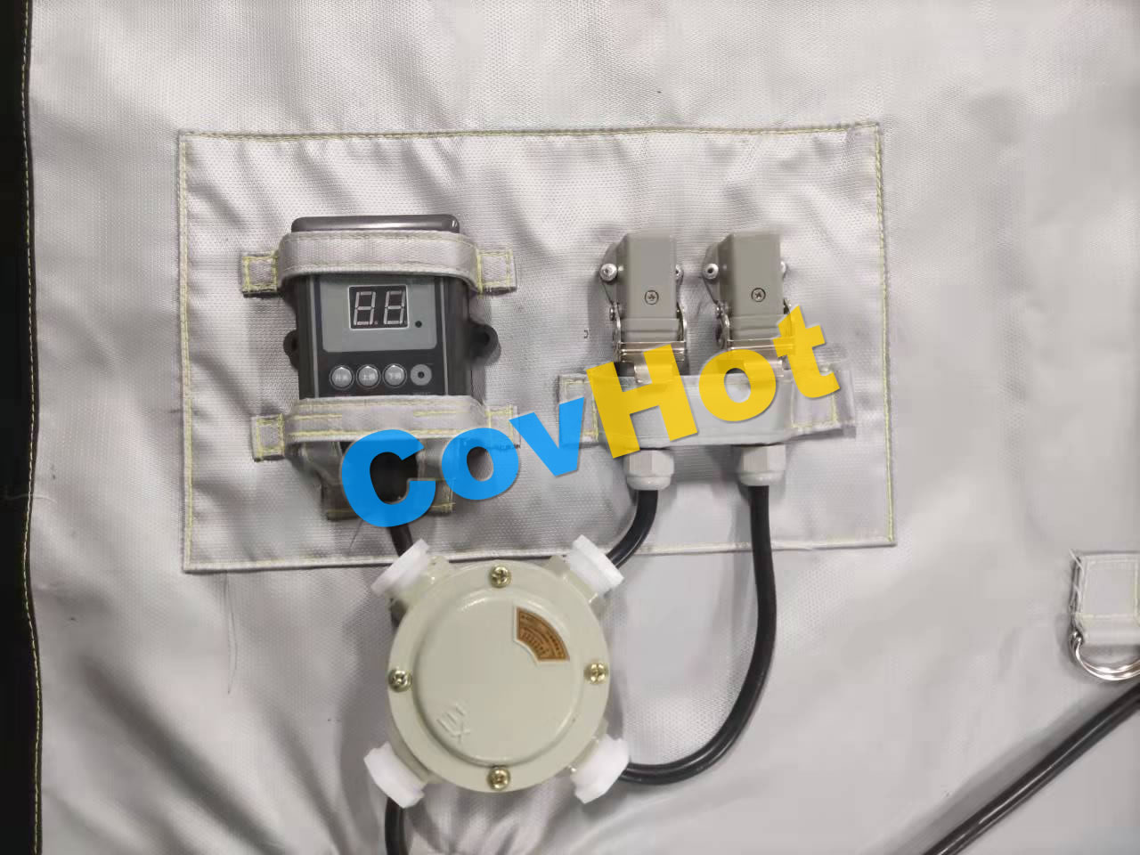 電伴熱<a href=http://m.dablog.cn/e/tags/?tagname=%E4%BF%9D%E6%B8%A9%E5%A5%97 target=_blank class=infotextkey>保溫套</a>
